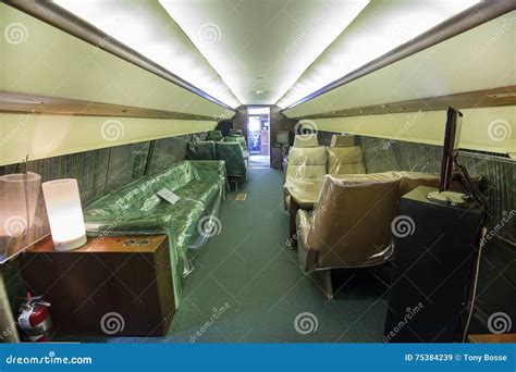 elvis flygplan|Tour Elvis Presley’s Private Jet the Lisa Marie